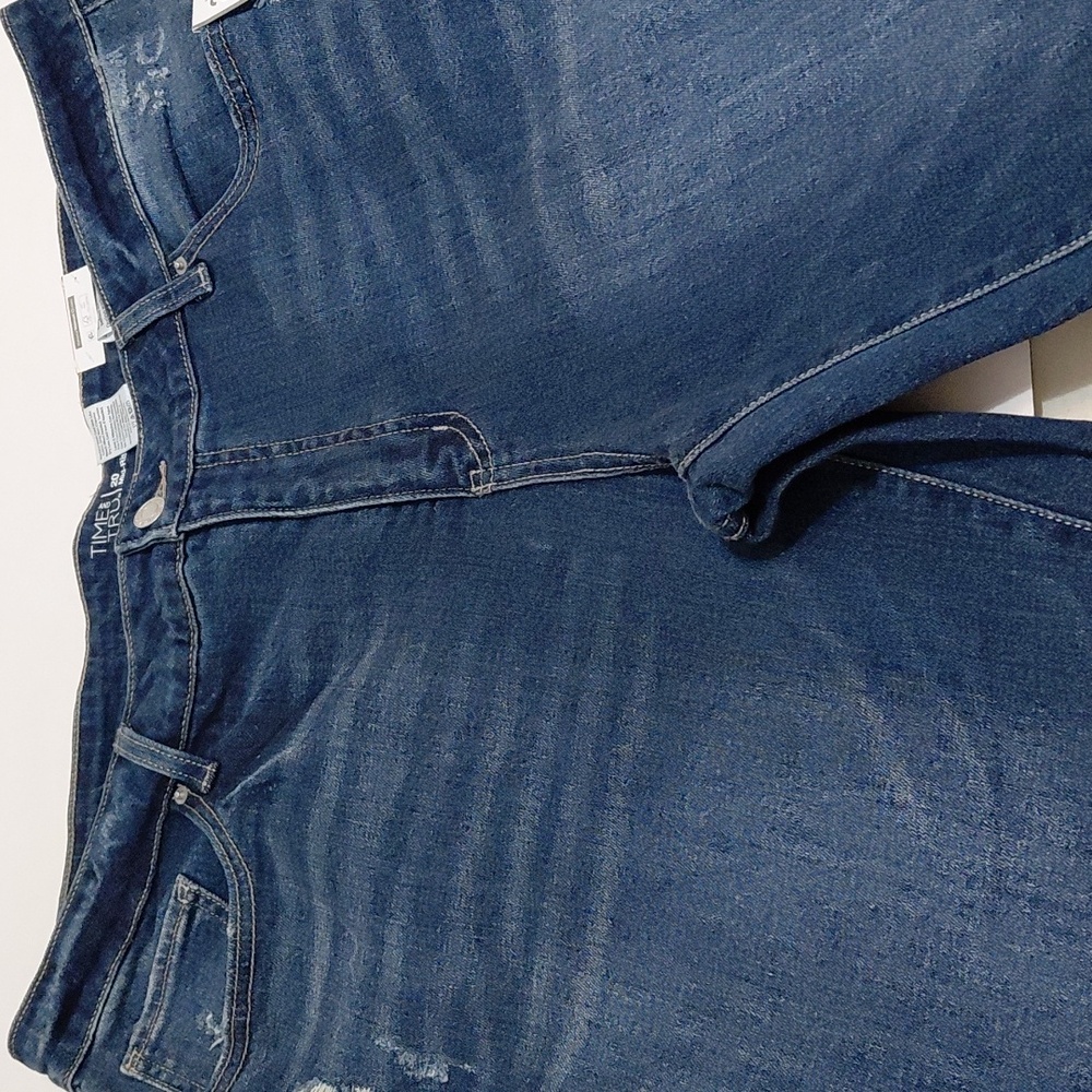 TIME and TRU Women's Boyfriend Crop Slim Mid Rise  Blue Jeans Size 20